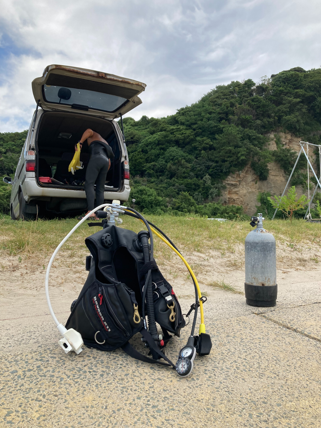 ビーチで準備中