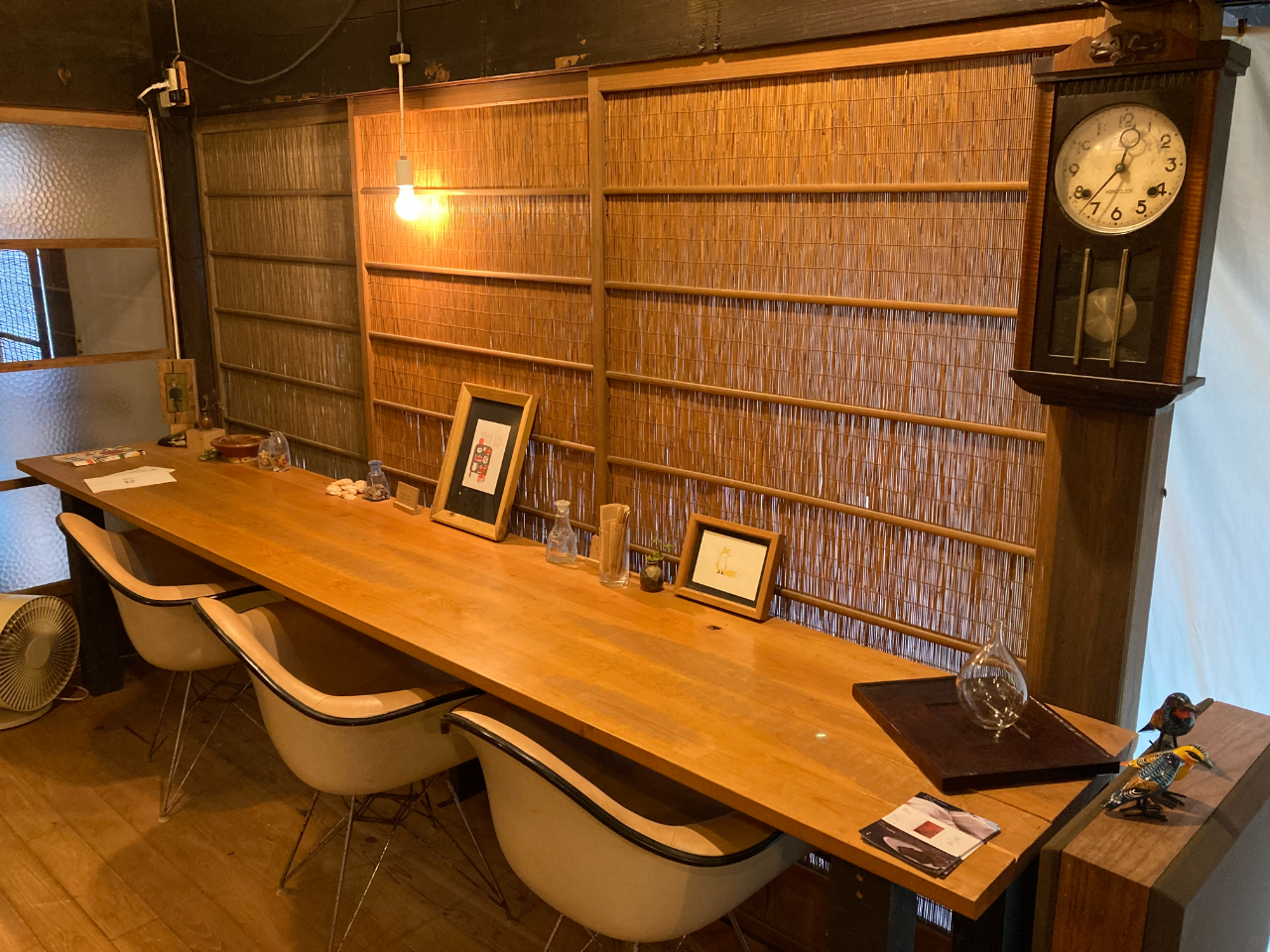 店内カウンター